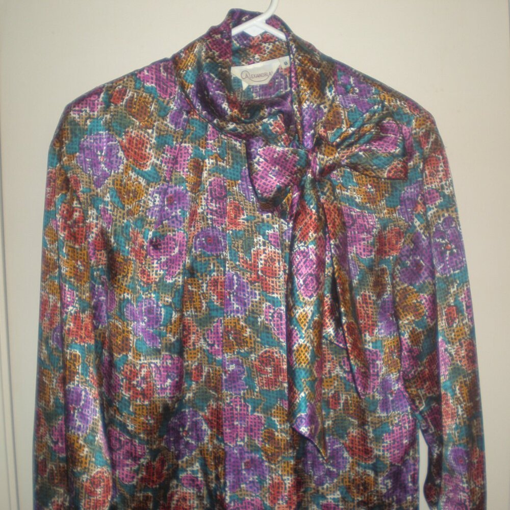 Women's Vintage Alexandria Floral Print Blouse with Bow Size 8